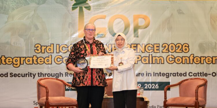 Perkuat Ketahanan Pangan, Kementan Dorong Penguatan Sistem Integrasi Sapi–Sawit