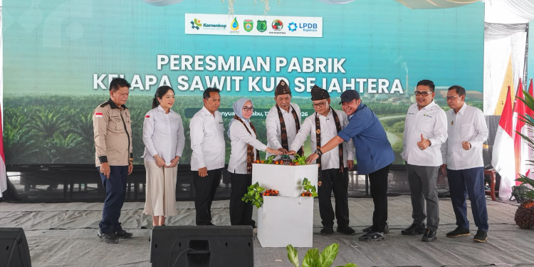 Menkop Resmikan Pabrik Kelapa Sawit KUD Sejahtera di Musi Banyuasin