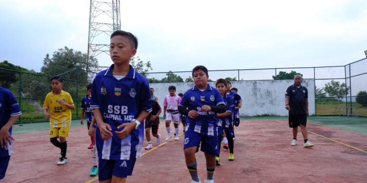 PT Kencana Sawit Indonesia Fasilitasi Bocah Solok Selatan Kejar Mimpi Jadi Pesepak Bola