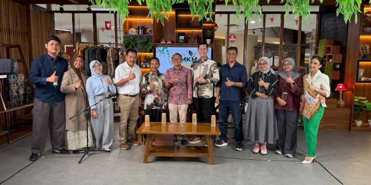Jalan Panjang Lidi Sawit Tembus Pasar Tiongkok