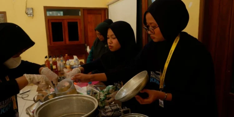 Minyak Jelantah Bisa Diolah Jadi Sabun Cair dan Lilin Aromaterapi